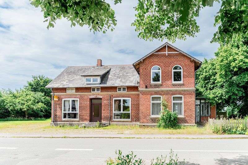Einfamilienhaus Schnarup-Thumby Thumby - 11 Zimmer, 269 m&sup2;, 175.000&euro; | Angebot:25606323