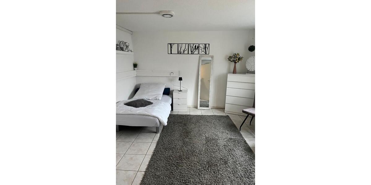 Einfamilienhaus Salzgitter Ortschaft Südost - 1 Zimmer, 145 m&sup2;, 2.200&euro; | Angebot:24653462