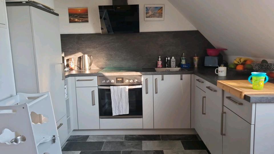 Dachgeschoßwohnung Hambergen - 3 Zimmer, 90 m&sup2;, 1.000&euro; | Angebot:25392852