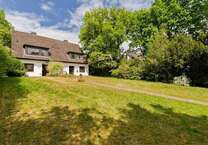 Haus zum Kaufen in Hamburg 2.300.000 € 254 m²