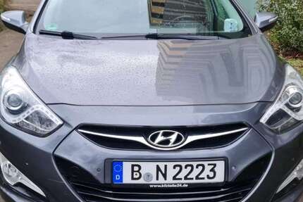 Hyundai i40 212.000 km 7.200 &euro; Berlin 13589
