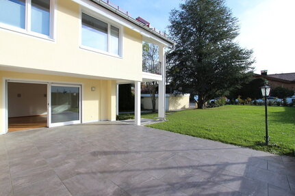 Geräumige 4,5-Zimmer-Wohnung mit einmaligem Süd-Garten!