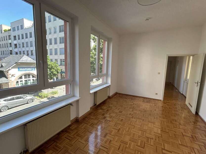 Wohnung zum Mieten in Frankfurt 1.020 € 75 m²