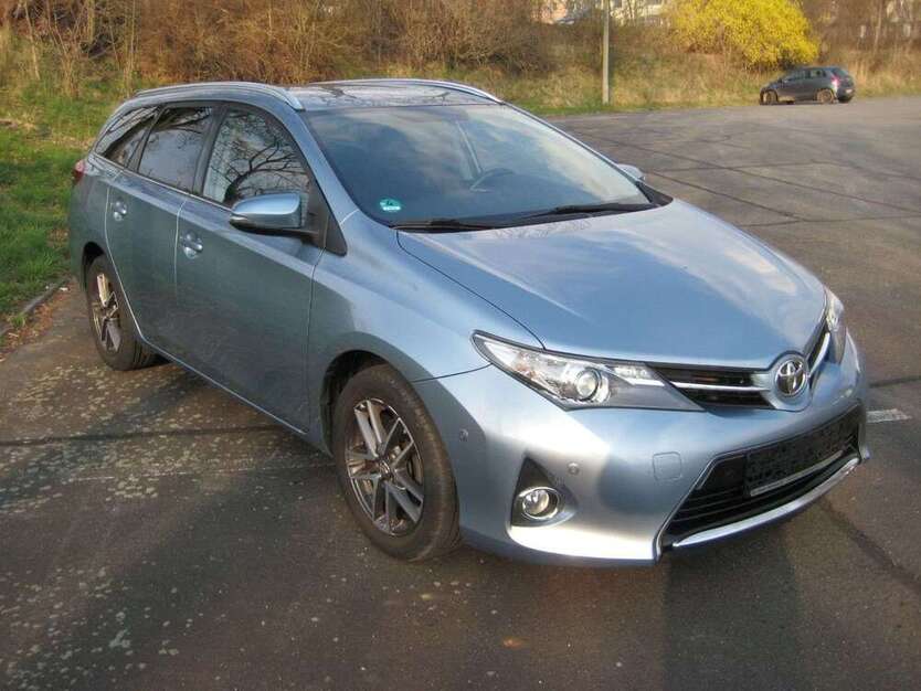 Auris