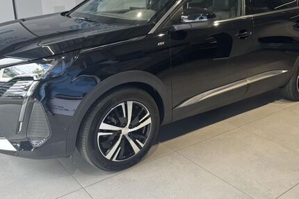 Peugeot 5008 28.176 km 28.595 &euro; Augsburg 86179
