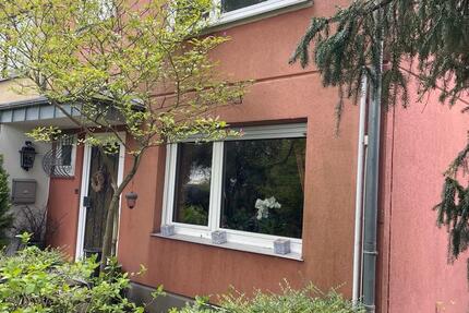 Haus Bonn Hardtberg - 4 Zimmer, 105 m&sup2;, 1.950&euro; | Angebot:25998372
