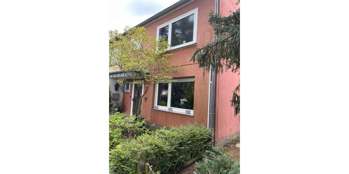 Reihenhaus Bonn Hardtberg - 4 Zimmer, 105 m&sup2;, 1.950&euro; | Angebot:25998372