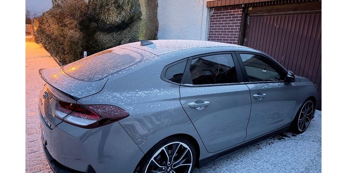 Hyundai i30 98.000 km 19.100 &euro; Hemmoor 21745