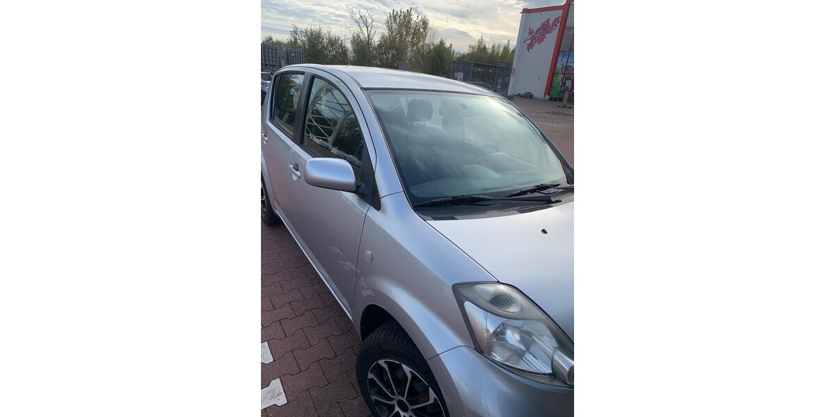 Daihatsu Sirion 155.000 km 2.000 &euro; Hamburg 20038