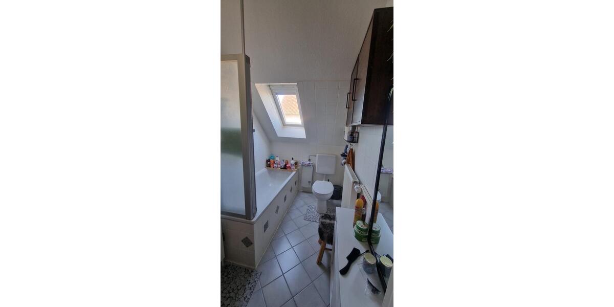 Dachgeschoßwohnung Enger - 3 Zimmer, 80 m&sup2;, 630&euro; | Angebot:26302927