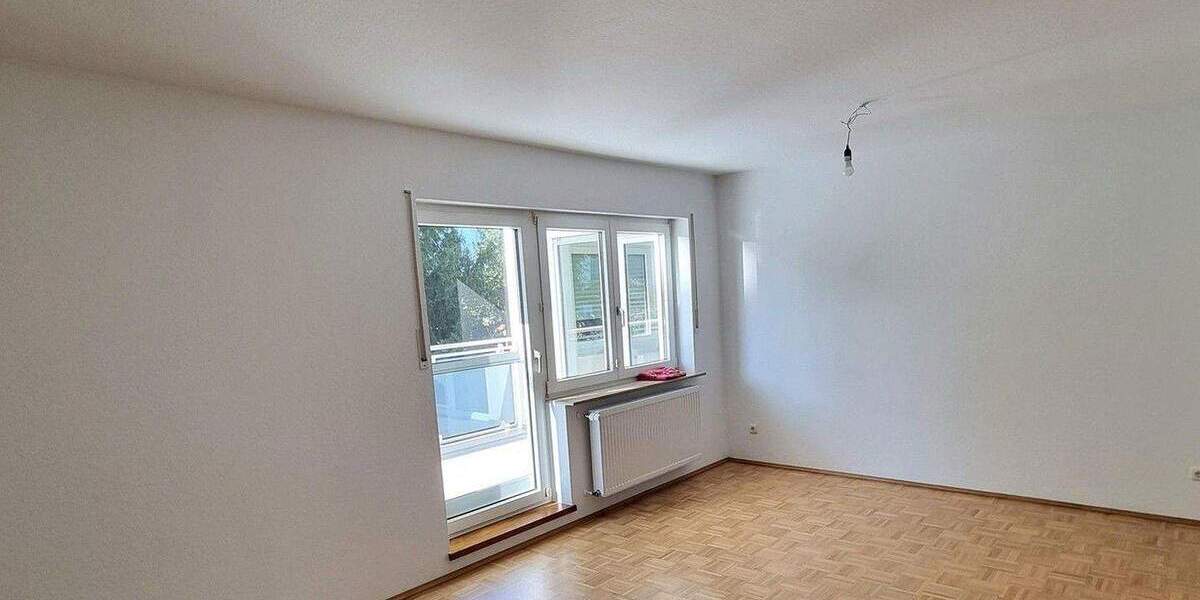 Etagenwohnung Bochum Höntrop - 3 Zimmer, 118 m&sup2;, 1.180&euro; | Angebot:24648767