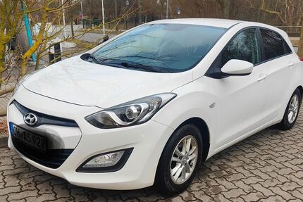 Hyundai i30 221.000 km 4.650 &euro; Heiligenhafen 23774