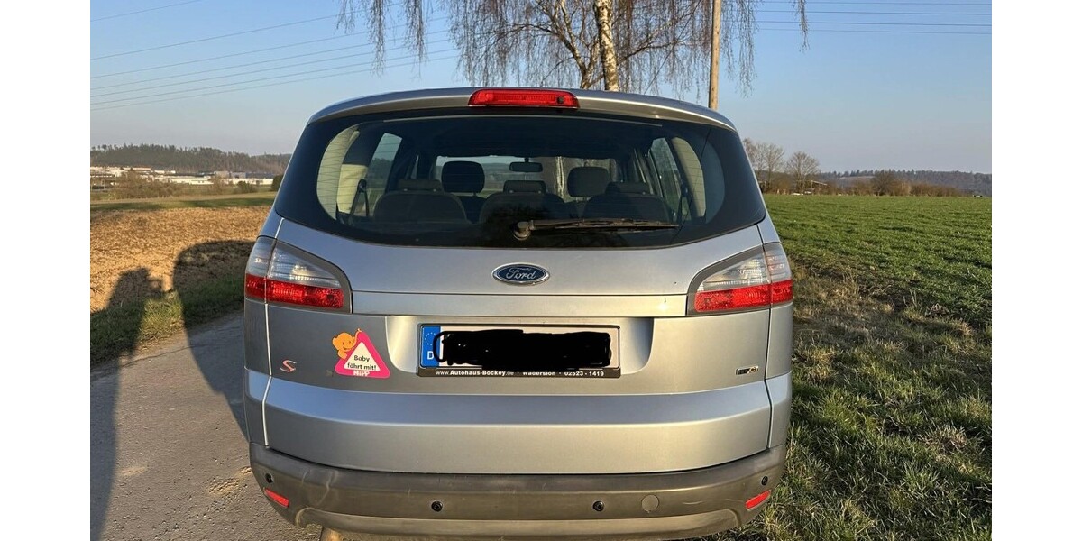 Ford S-Max 262.000 km 2.800 &euro; Medebach 59964