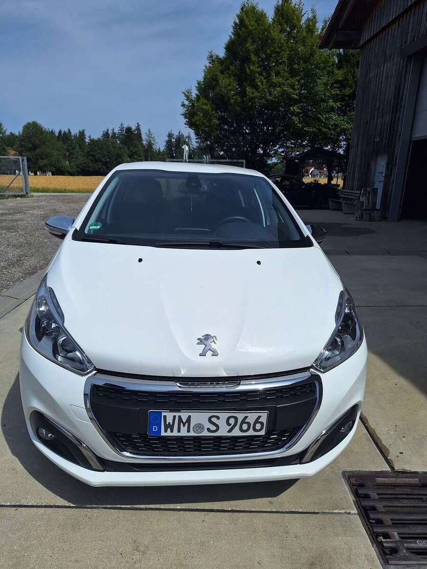 Peugeot 208 47.100 km 8.850 € Iffeldorf 82393