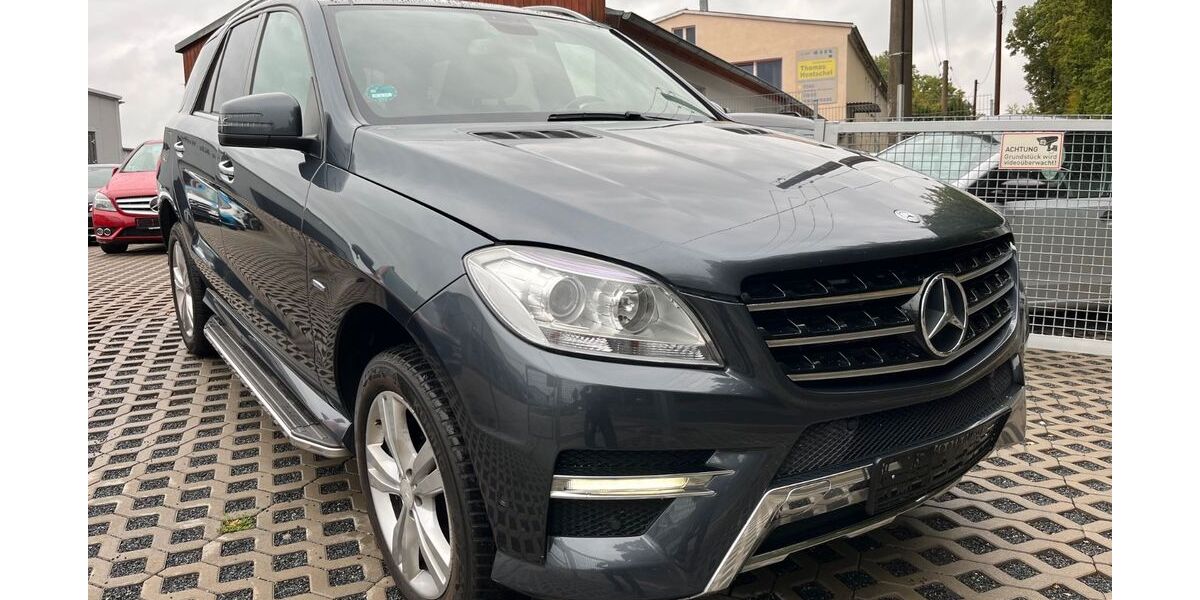 Mercedes-Benz ML 350 149.999 km 14.900 &euro; Bannewitz 01728