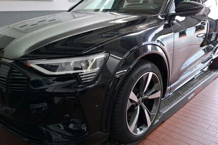 Audi e-tron 97.587 km 37.990 &euro; Vechelde 38159