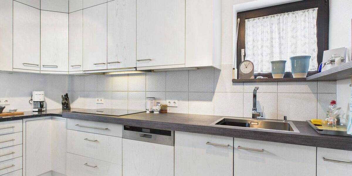 Exklusive, innenarchitektonisch gestaltete Wohnungen über zwei Etagen, einzeln zugänglich 6 zimmer