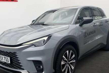 Lexus LBX 14.200 km 37.490 &euro; Frankfurt 60314