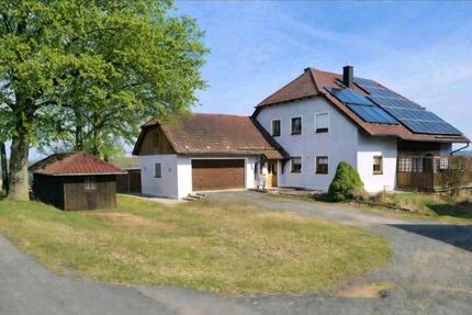 Haus Waldsassen - 6 Zimmer, 160 m&sup2;, 1.600&euro; | Angebot:26052540