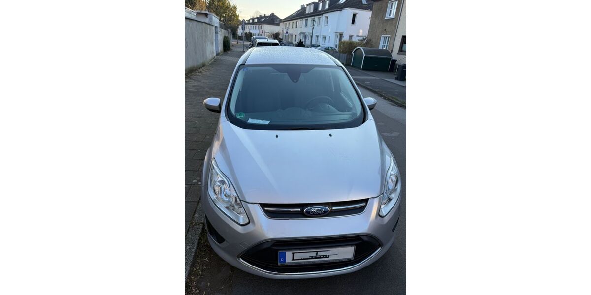 Ford Grand C-Max 67.764 km 8.300 &euro; Düsseldorf 40468
