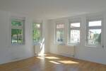 Ab Oktober 2025: Geräumige 2-Zimmer-Wohnung mit neuem Laminatboden 