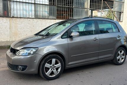 VW Golf 282.000 km 2.700 &euro; Merzig 66663