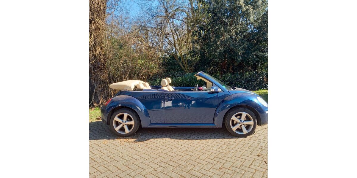 VW Beetle 64.356 km 9.500 &euro; Bremen 28357