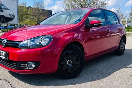 VW Golf 110.000 km 5.499 &euro; Augsburg 86179