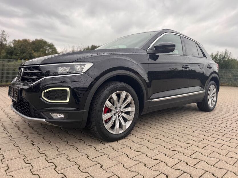 VW T-Roc 93.400 km 22.999 € München 81825