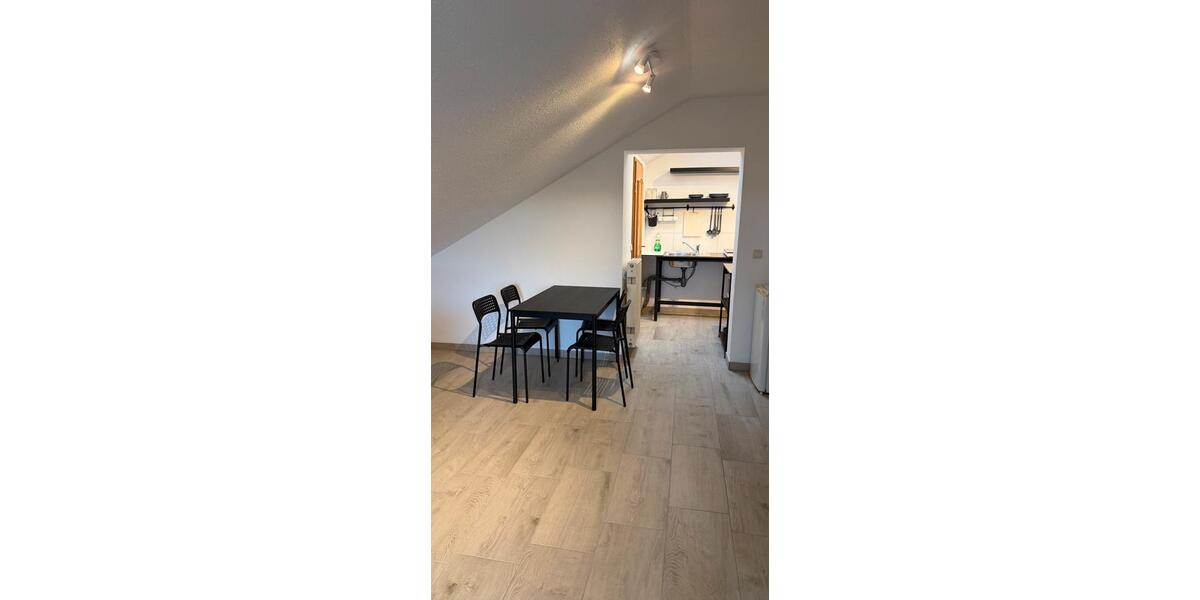 Dachgeschoßwohnung Vaterstetten Parsdorf - 2 Zimmer, 40 m&sup2;, 1.000&euro; | Angebot:25342269