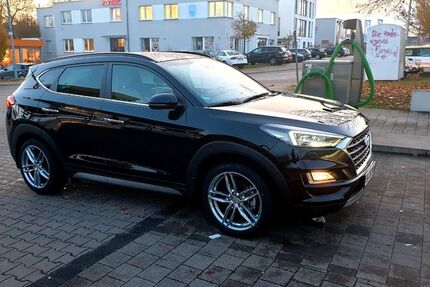 Hyundai TUCSON 106.000 km 19.990 &euro; Bonlanden-Filderstadt 70794