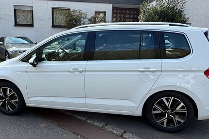 VW Touran 116.900 km 21.480 &euro; Zell (Mosel) 56856