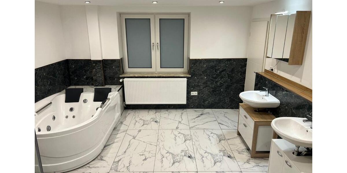 Großzügiges Haus mit eigenem Garten zu Vermieten 4 zimmer