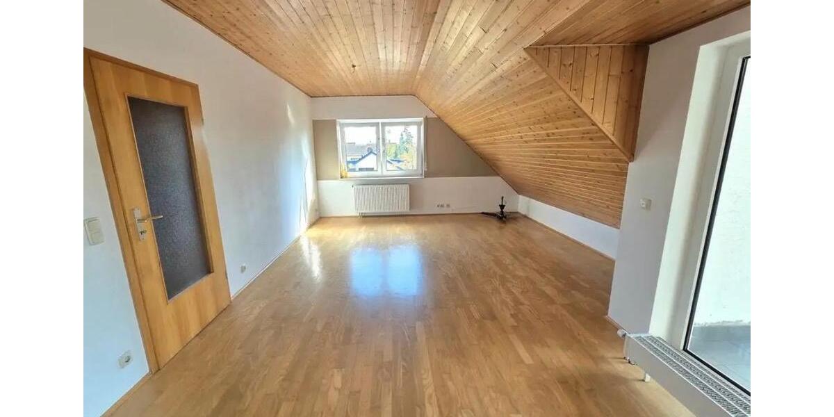 Dachgeschoßwohnung Griesheim - 3 Zimmer, 90 m&sup2;, 1.300&euro; | Angebot:26262337