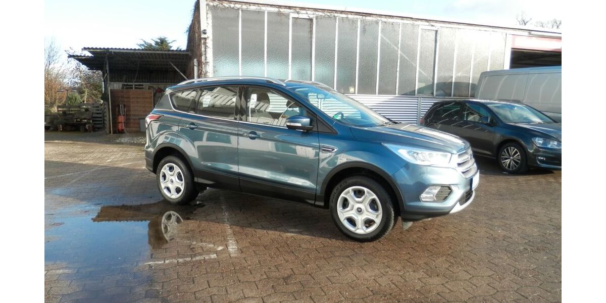 Ford Kuga 60.207 km 15.690 &euro; Bünde 32257