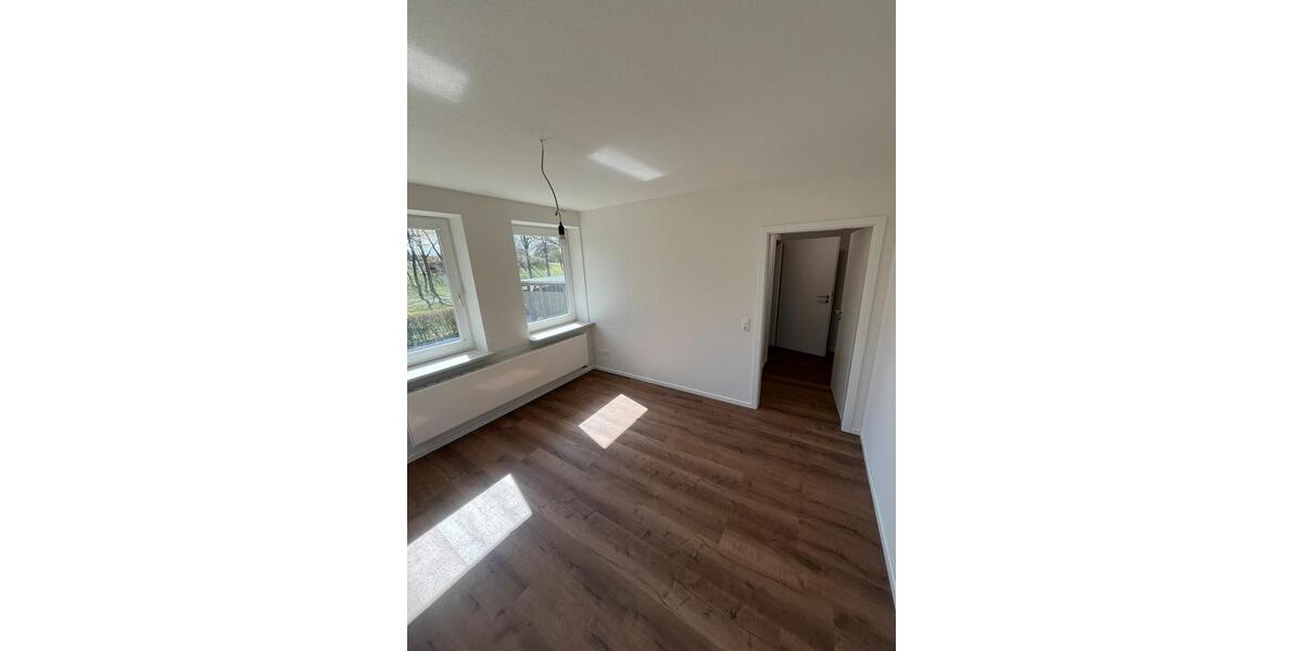 Hochparterre Westerrönfeld - 3 Zimmer, 80 m&sup2;, 1.380&euro; | Angebot:26314365
