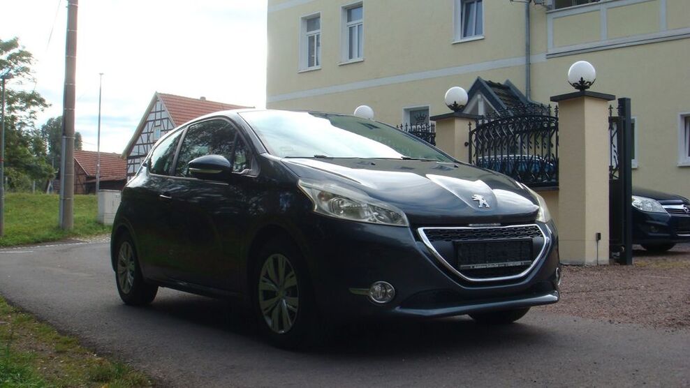 Peugeot 208 168.603 km 2.990 € Mechterstädt 99880