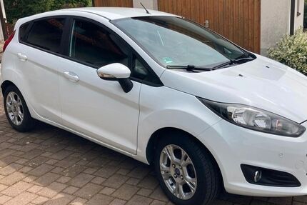 Ford Fiesta 66.000 km 7.100 € Hohentengen am Hochrhein 79801