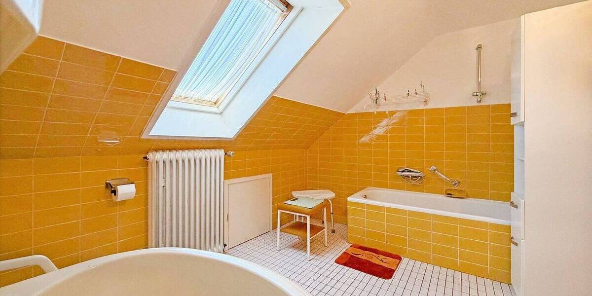 Einfamilienhaus Emmerthal Groß Berkel - 9 Zimmer, 192 m&sup2;, 300.000&euro; | Angebot:26176304