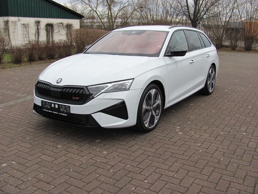 Skoda Octavia 2.000 km 41.700 € Vetschau 03226