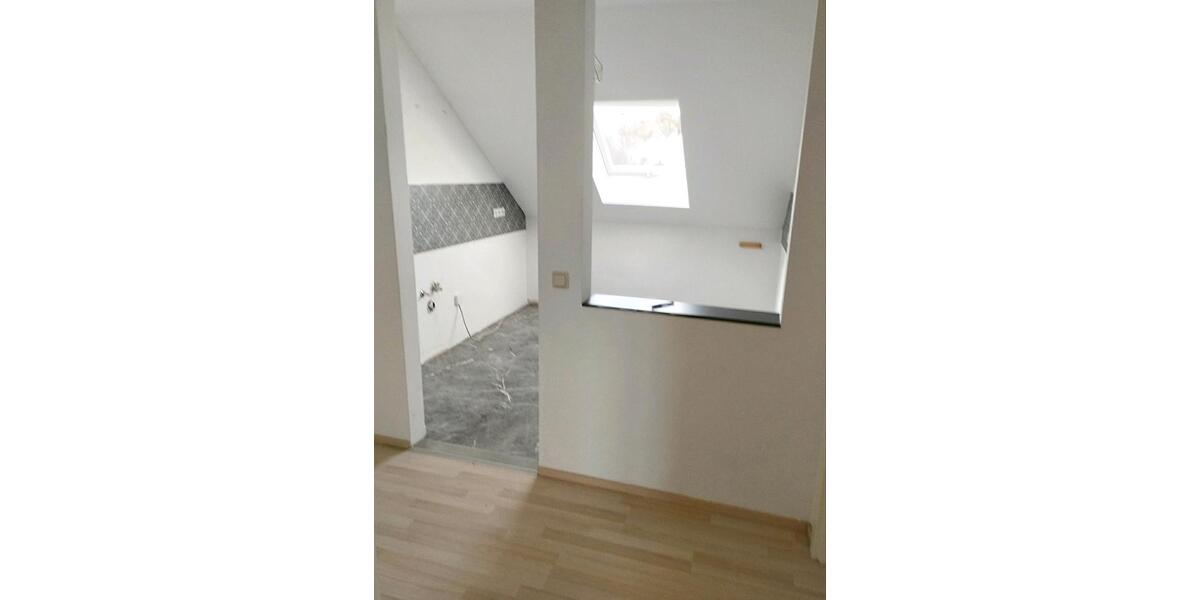 Dachgeschoßwohnung Rennerod - 2 Zimmer, 62 m&sup2;, 106.000&euro; | Angebot:27042555