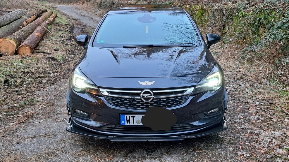 Opel Astra K Sports Tourer 180.000 km 13.000 € Wehr 79664