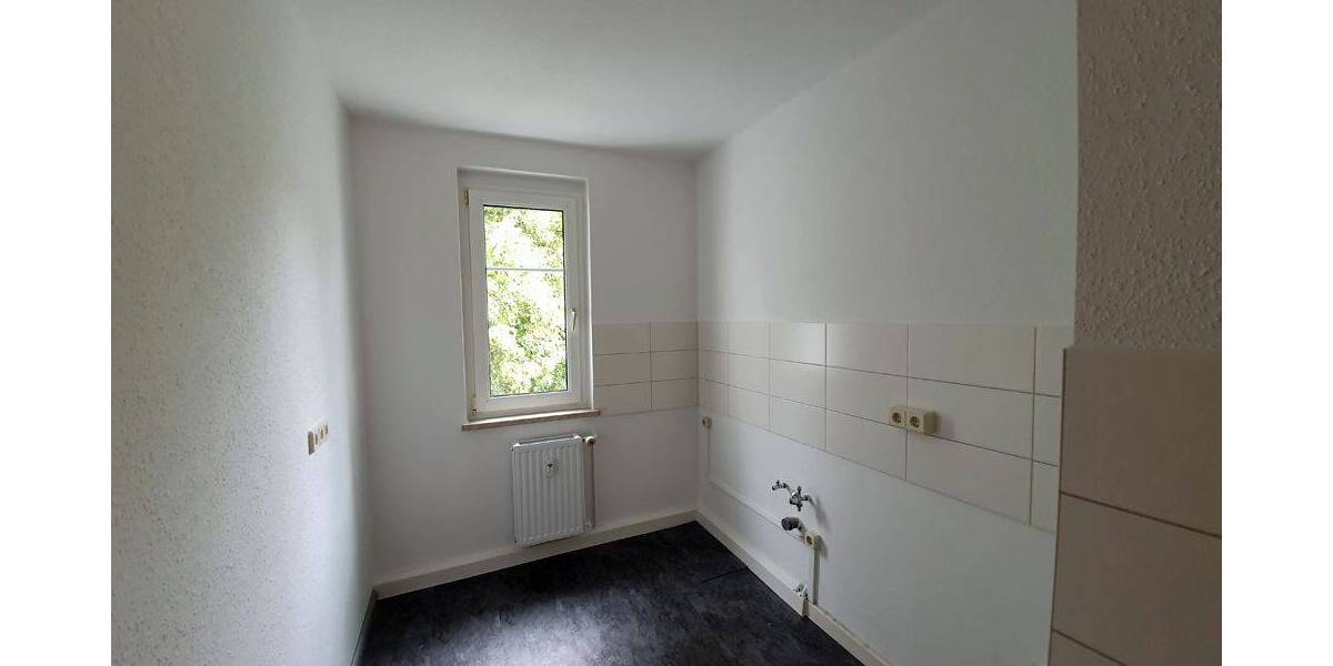 Etagenwohnung Zwickau Eckersbach - 2 Zimmer, 49 m&sup2;, 343&euro; | Angebot:26053400