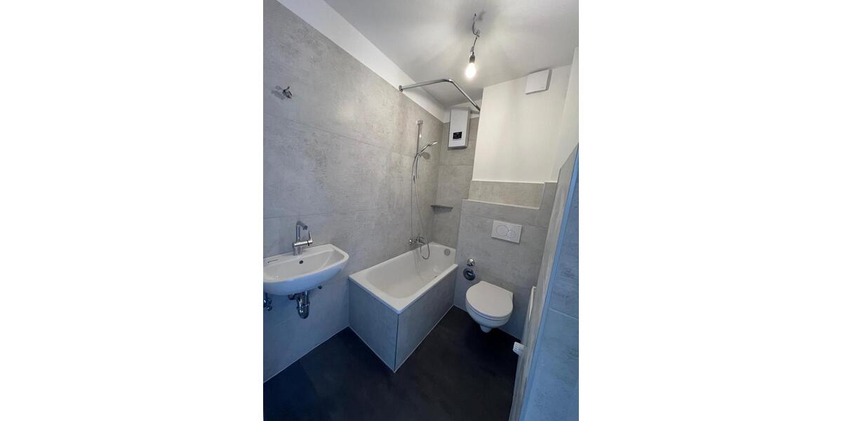 Etagenwohnung Solingen Mitte - 5 Zimmer, 116 m&sup2;, 1.100&euro; | Angebot:26648947