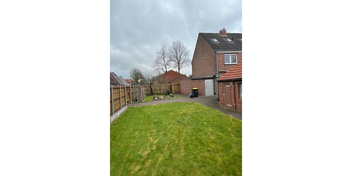 5 - Zimmer Reiheneckhaus mit Garage und großzügigem Garten 5 zimmer