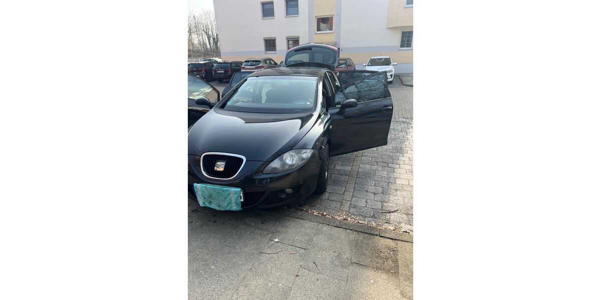 Seat Leon 212.210 km 1.990 &euro; Bremerhaven 27570
