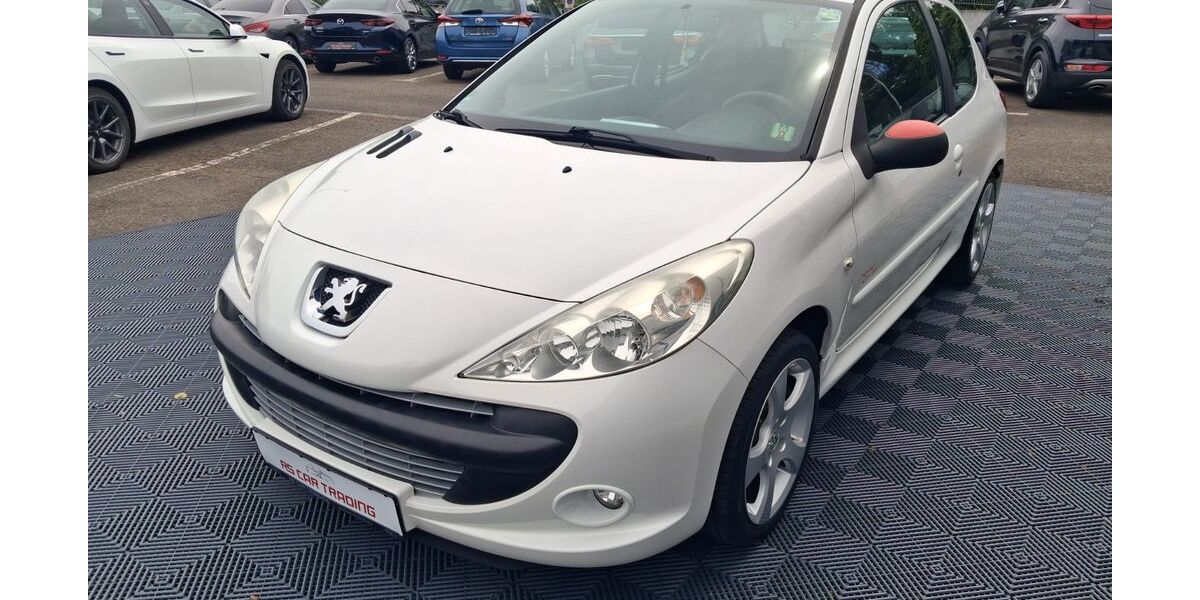 Peugeot 206 119.200 km 2.490 &euro; Altendiez 65624