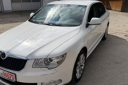 Skoda Superb 149.000 km 4.690 &euro; Starnberg 82319