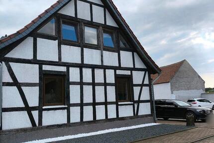 Haus Burg - 8 Zimmer, 248 m&sup2;, 225.000&euro; | Angebot:25621677