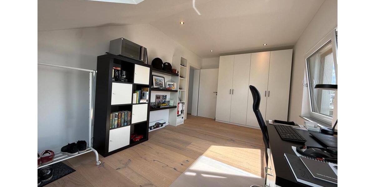 Dachgeschoßwohnung Sinsheim - 3 Zimmer, 87 m&sup2;, 419.000&euro; | Angebot:25922397